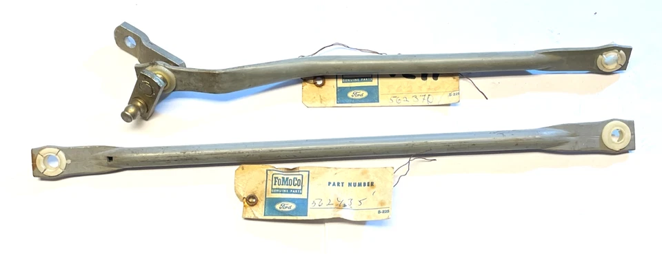 СТЕРЖНИ РЫЧАГА СТЕКЛООЧИСТИТЕЛЯ FORD TAUNUS 17M P3 1961-64 ПРАВАЯ/ЛЕВАЯ #0562370/0562435 НОВЫЕ ИЗ СТАРЫХ ЗАПАСОВ! - Изображение 1 из 4