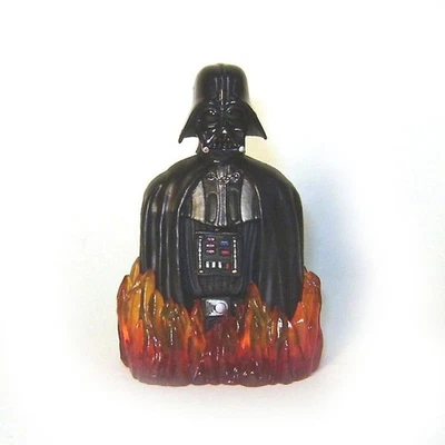 Star Wars 2006 EXCLUSIVE DARTH VADER BUST-UP Mini Bust Gentle Giant Studios 2006 - Image 1 of 4