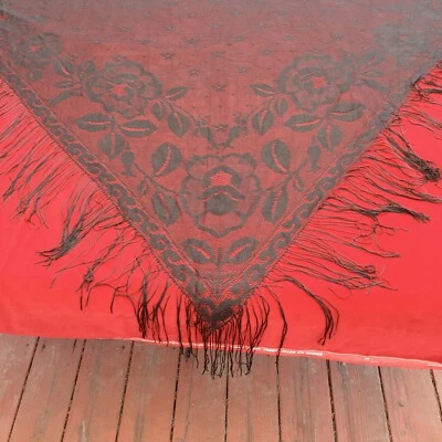 Mantón de encaje verde muy oscuro con flores sin marca Foto 1 de 4