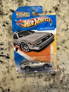 Hot Wheels 2011 New Models 18/50 Back to the Future Time Machine DeLorean NEW - Picture 1 of 6