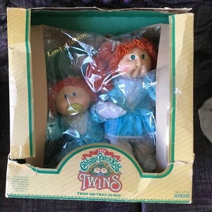 VINTAGE 1985 CABBAGE PATCH KIDS RED HAIR TWINS GREEN EYES GIRLS PLUSH LIMITED ED - Picture 1 of 18