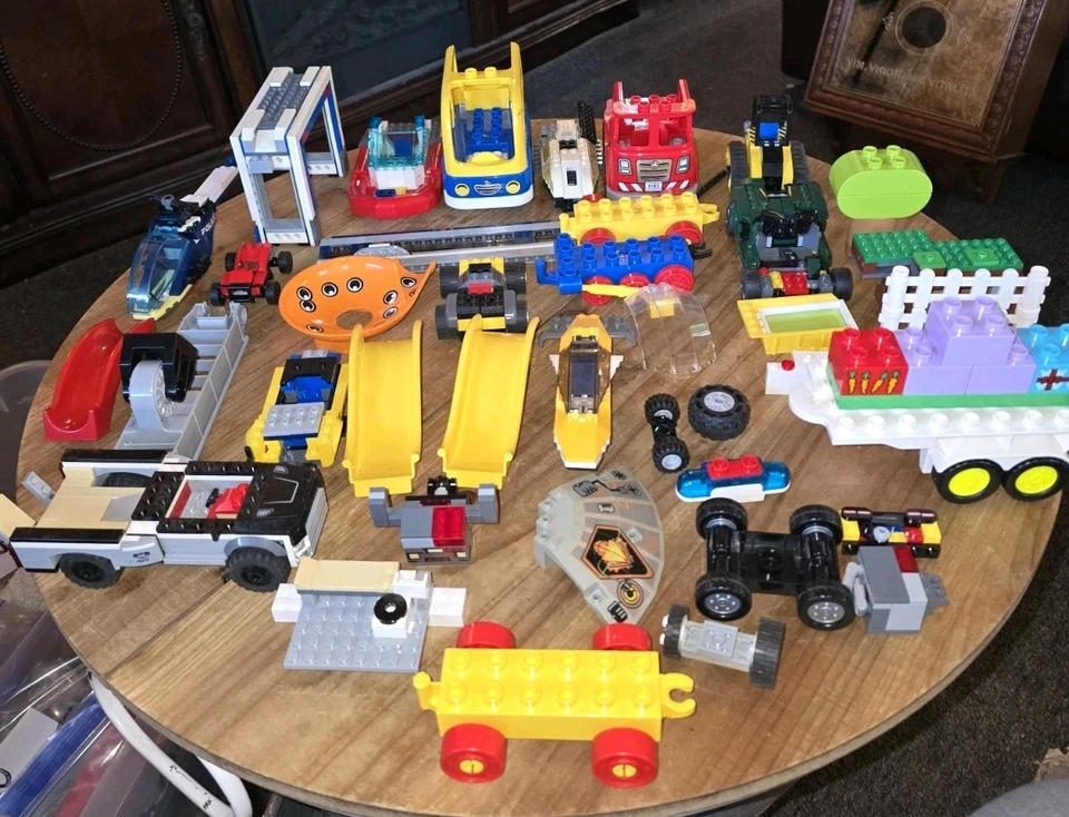 Huge Lego Lot Over Two Hundred Loose Pieces Fire Truck Bus Cars Etc& One Box Kit - Image 1 of 4