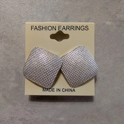 Pendientes cuadrados con clip de diamantes de imitación moda bisutería estilo dinero antiguo Foto 1 de 2