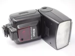 Nikon Speedlight SB-25 Dedicated Bounce/Swivel Flashgun + Case - Picture 1 of 6