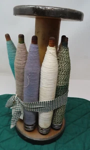 Antique Primitive Large Thread Spool with 8 Smaller spools - Picture 1 of 6