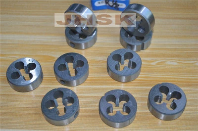 R 1/8 - 28 BSPT Taper Pipe Die Superior quality  (1PCS)  Inch taper pipe die CNC - Image 1 of 2