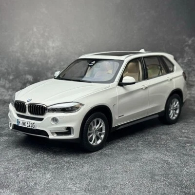 Paragon 1/18 Scale BMW X5 F15 SUV White Diecast Car Model Toy Gift NIB - Image 1 of 4