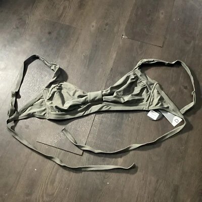 Top de bikini Body Glove para mujer talla D copa Foto 1 de 4