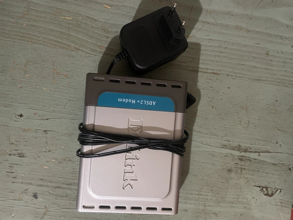 Modem Dsl 320T D- Link D Link Modem internet connessione con alimentatore - Immagine 1 di 2