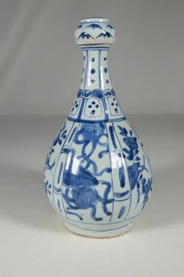 ANCIEN JOLI VASE BOUTEILLE PORCELAINE CHINE BLANC BLEU EXTREME ORIENT - Photo 1/2