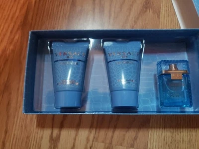 Versace Man Eau Fraiche Hombre EDT, bálsamo para después del afeitado, juego de gel de baño y ducha, ¡NUEVO! Foto 1 de 4