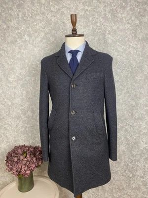 Eleventy Gray Herringbone Wool Mix Winter Top Coat Overcoat 38, EU 48 - Image 1 of 4