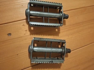 Vintage Union K10491 Bicycle Pedals 9/16 in. Great Mechanical Cond. Made In USA - Picture 1 of 12