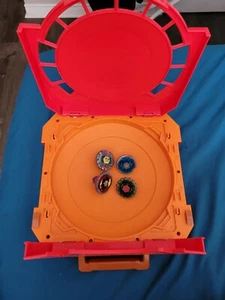 Beyblade Metal Fusion Arena Travel Case With Beyblades 2010 Hasbro - Picture 1 of 7
