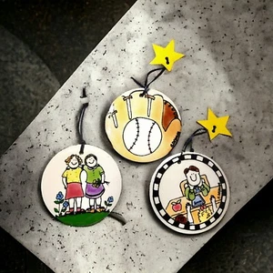 Vintage Ornamente handbemalt 3" Runde Freunde Lehrer Baseball Menge 3 - Bild 1 von 7