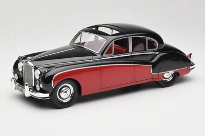 BOS408 Jaguar Mk VIII Black & Dark Red BoS Models 1:18 - Image 1 of 4