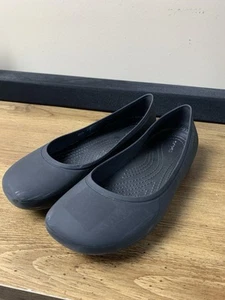 Crocs Flats Ballerinas Slipper Damenschuhe mattschwarz Größe 8 rutschfest - Bild 1 von 13