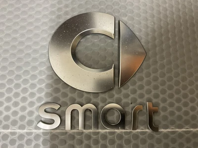 08-09-10-11-12-13-14-15 Smart  Fortwo Front and   Rear  Emblem OEM - Image 1 of 4