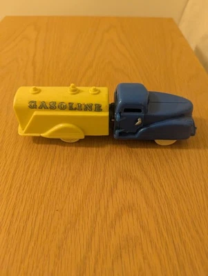 Camión cisterna de juguete de gasolina Renwal Super-X de colección Foto 1 de 4