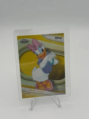 2025 Topps Chrome Disney - Yellow Refactor /275 - #40 - Daisy Duck - Image 1 of 2