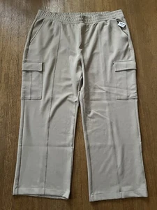 Old Navy Womens 3X Elastic High-Waisted Dynamic Cargo Pants Wide Leg Stretch NWT - Picture 1 of 5
