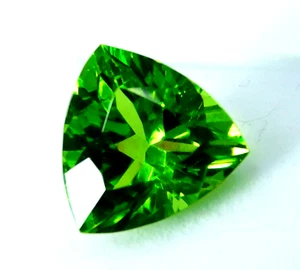 Piedras preciosas sueltas de corte trillón con certificación AAA 8-10 quilates naturales raras peridoto verde - Imagen 1 de 6