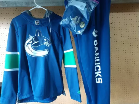 Vancouver Canucks Official Hoodie, Sweatpants, and New Era Hat Cover