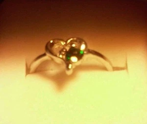 .925  Silver Heart Green Rhinestone Ring Size 7  - Picture 1 of 1