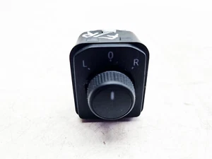 SEAT IBIZA MK5 6F WING MIRROR CONTROL SWITCH KNOB RIGHT DRIVER SIDE 2017 - Picture 1 of 16