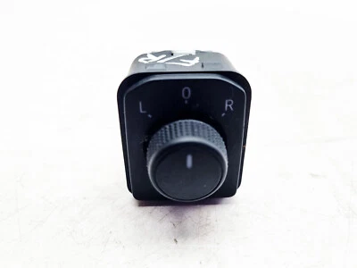 SEAT IBIZA MK5 6F WING MIRROR CONTROL SWITCH KNOB RIGHT DRIVER SIDE 2017 - Image 1 of 4