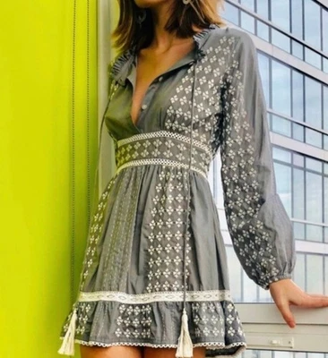 Mini vestido bordado AREA estrelas algodão cinza boho, XS ampulheta (falho) - Imagem 1 de 4