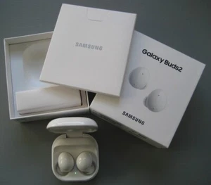Samsung Galaxy Buds2 Bluetooth In-Ear Headset - White (Fairly Used) - Photo 1 sur 6