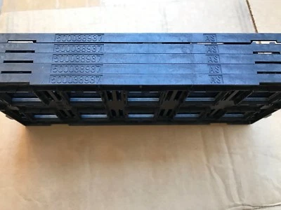 Daewon intel Mobile CPU Tray i3 i5 i7 LGA 1150 1155 LGA775 77 500038937 Lot 12 - Image 1 of 2