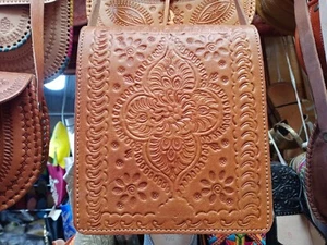 Bolso bandolera de cuero marroquí artesanal - Imagen 1 de 3