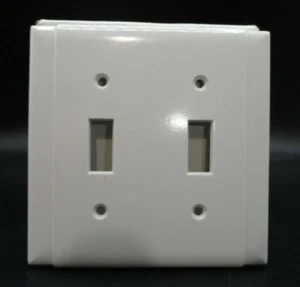 BRYANT WHITE 2 GANG SWITCH COVER PLATE 83072 (QTY 1) - Picture 1 of 2