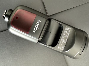 Godox V1F Flash for Fujifilm + X Pro F Transmitter! Mint - Picture 1 of 6
