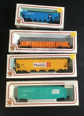 Bachman Premium HO Scale Rolling Stock Rail Box Cars (P6) - Image 1 of 4