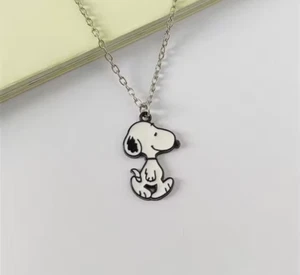 SNOOPY PENDANT NECKLAC-18INCH-NIP-NEXT DAY SHIPPING - Picture 1 of 4