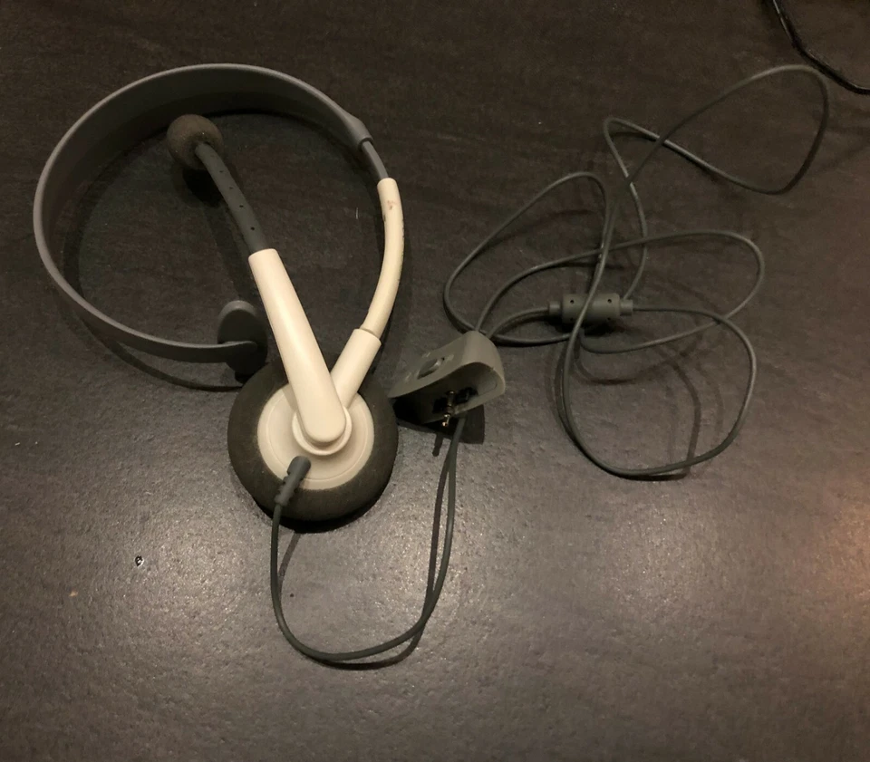 MICROSOFT XBOX 360 WIRED HEADSET/Cuffia con microfono bianco - Immagine 1 di 1