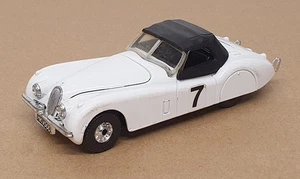 Corgi 12cm Long Diecast 819 - 1949 Jaguar XK120 Race Car #7 - White - Picture 1 of 5