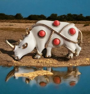 Vintage Rare Signed JJ Jonette White Enamel Red Cabochon Rhinoceros Rhino Brooch - Picture 1 of 14