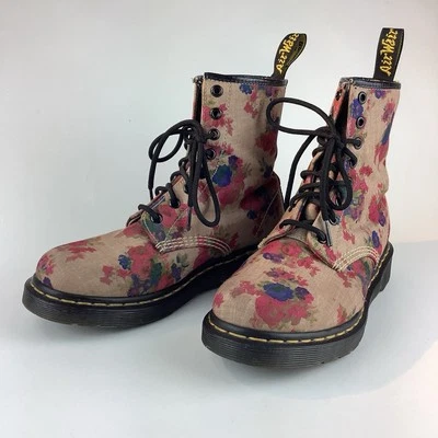 Botas Dr. Martens "Vintage Bouquet Castel" | Para mujer 7 EE. UU. Foto 1 de 4