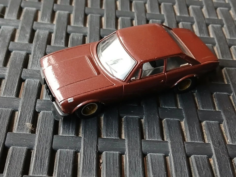 SOLIDO 1/43 PEUGEOT 504 COUPE USATA  - Immagine 1 di 4