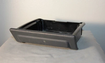 Cenicero Ford Courier Mazda Pu Pickup B2000 B2200 B2600 1986-1998 FA UB39 251-3 Foto 1 de 4