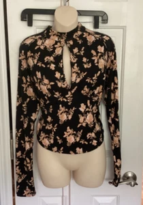 FREE PEOPLE FLORAL PRINTED DINNER PARTY TOP IN BLACK COMBO WOMEN'S SIZE MEDIUM.. - Picture 1 of 5
