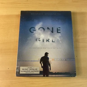 Gone Girl (Blu-ray, 2014)+ DHD and Amazing Amy Book Sealed! - Picture 1 of 3