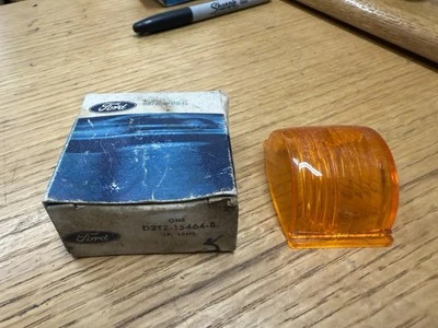 Ford F100 F250 F350 1970-1972 lente de luz de separación de marcador de techo D2TZ-15464-B NOS Foto 1 de 4