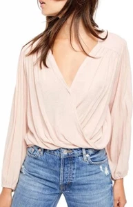 Free People Check On It Wickeltop Gr. XS Farbe Dusty Light Rose hauchdünner Stoff - Bild 1 von 6