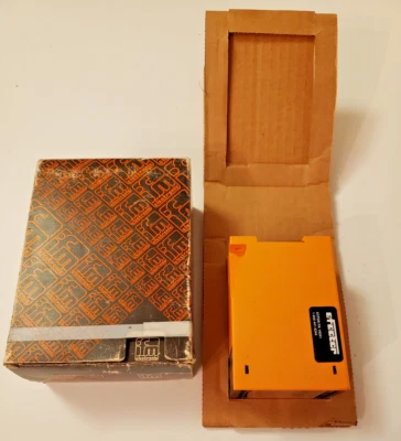 IFM Efector Rotational Speed Monitor D100 Type DY34-A - Image 1 of 4