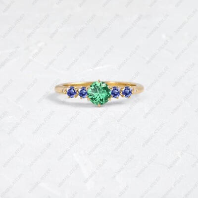 Anillo pavé de plata de ley 925 con piedras preciosas y zafiro azul enchapado en oro amarillo Foto 1 de 3